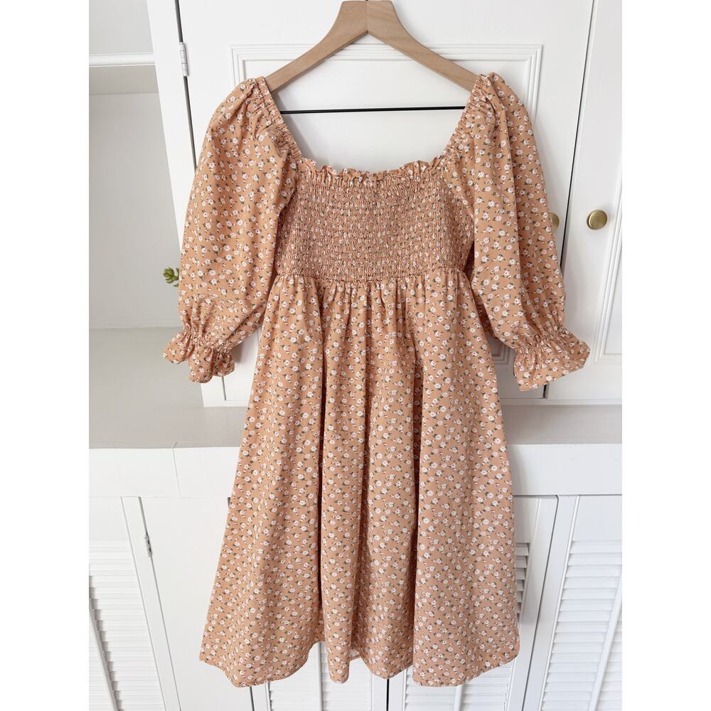 English Factory Tan Ditzy Floral Smocked Puff Sleeve Midi Dress Size XS - Picture 3 of 5
